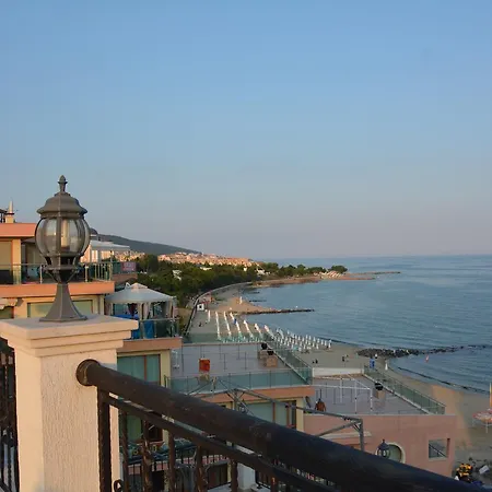 Vip Club Dolphin Coast 3*