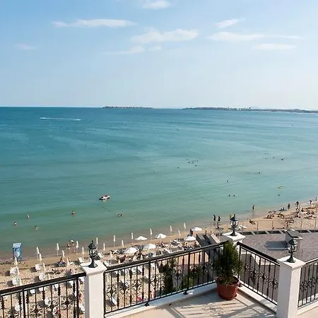 Vip Club Dolphin Coast 公寓式酒店 阳光海滩